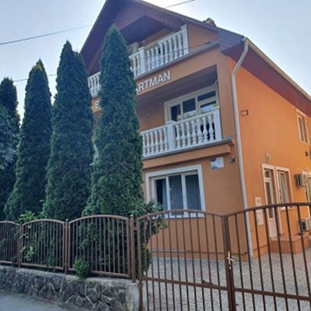 Birta Apartman Хайдусобосло Экстерьер фото