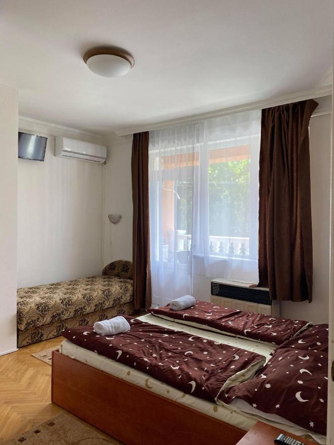 Birta Apartman Хайдусобосло Экстерьер фото